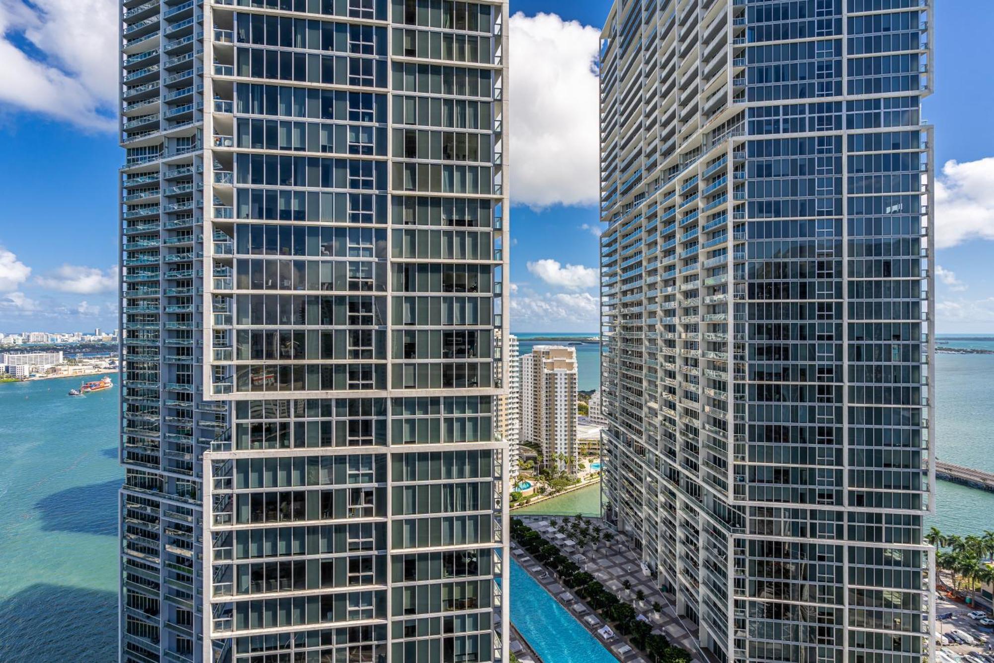 Luxurious Condo At Icon With Views Miami Exterior photo