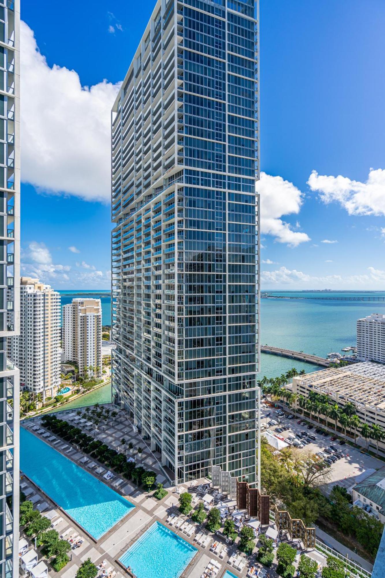Luxurious Condo At Icon With Views Miami Exterior photo